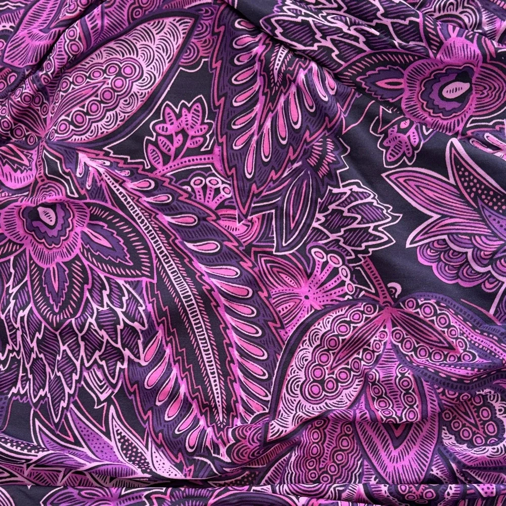 Lands' End Women's Purple and Black Paisley Swimsuit, size 18W - Picture 6 of 8